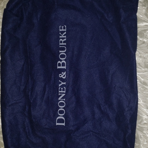 Dooney & Bourke Maxi Quilt Sydney - Picture 10 of 11